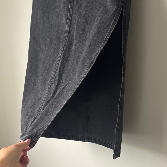 TNA Classic Black Denim Skirt size 4 - Picture 4 of 8